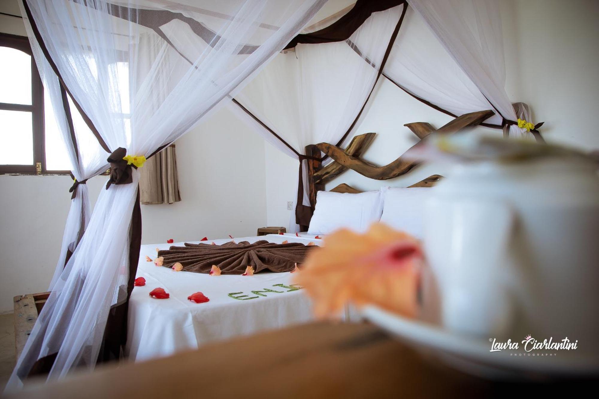 Uroa Zanzibar Vera By Moonshine Hotell Dikoni