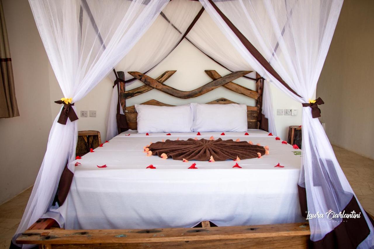Uroa Zanzibar Vera By Moonshine Hotell 3*